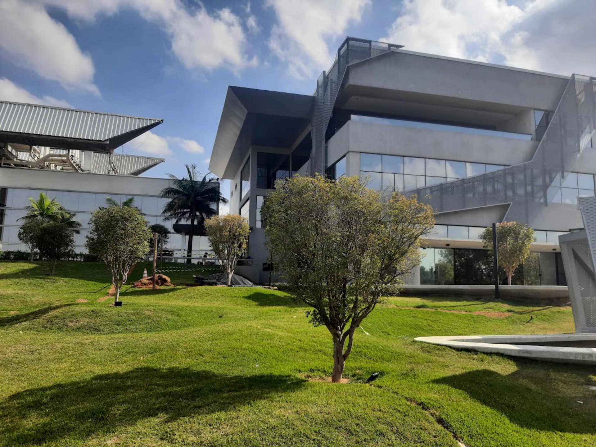 Fachada Comercial - Silverchemyunion